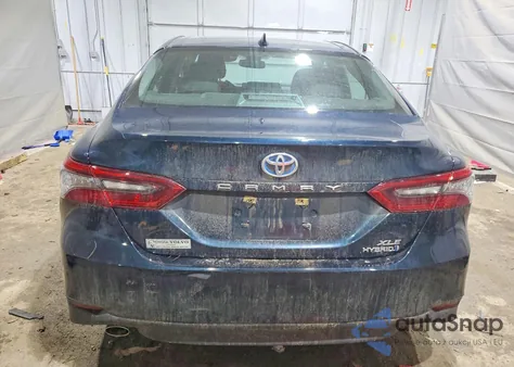 2021 Toyota Camry Hybrid Xle z USA, uszkodzony, nr VIN 4T1F31AKXMU563557